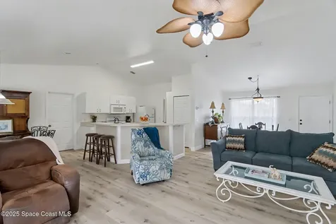 949 Gulfstream Avenue Sebastian FL 32958