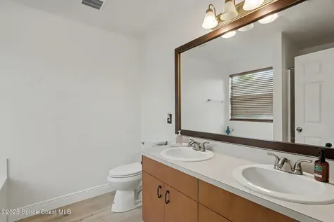 949 Gulfstream Avenue Sebastian FL 32958