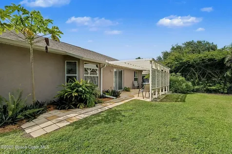 949 Gulfstream Avenue Sebastian FL 32958