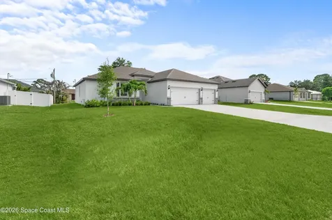 2102 De Groodt Road SW Palm Bay FL 32908