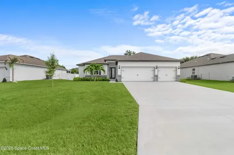 2102 De Groodt Road SW Palm Bay FL 32908