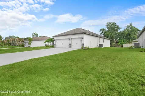 2102 De Groodt Road SW Palm Bay FL 32908