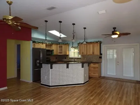 916 Le Baron Street SW Palm Bay FL 32908