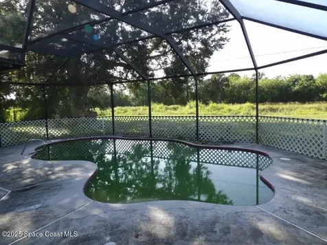916 Le Baron Street SW Palm Bay FL 32908