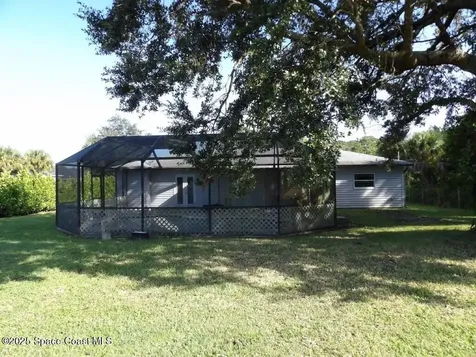 916 Le Baron Street SW Palm Bay FL 32908
