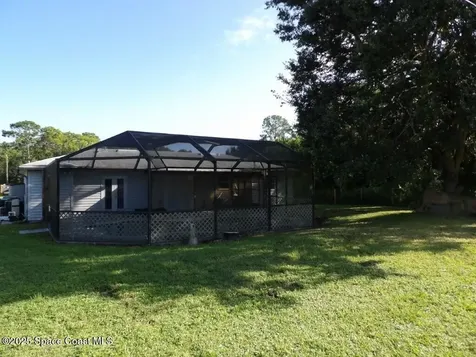 916 Le Baron Street SW Palm Bay FL 32908