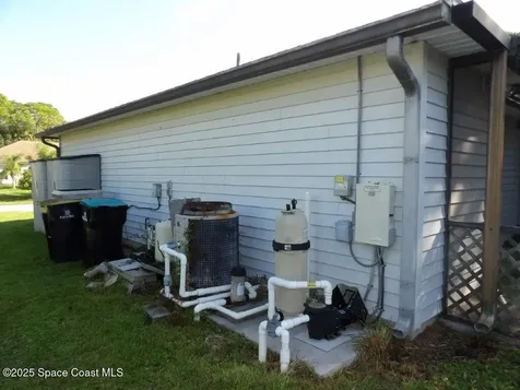 916 Le Baron Street SW Palm Bay FL 32908