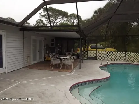 916 Le Baron Street SW Palm Bay FL 32908