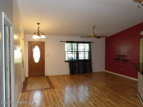 916 Le Baron Street SW Palm Bay FL 32908
