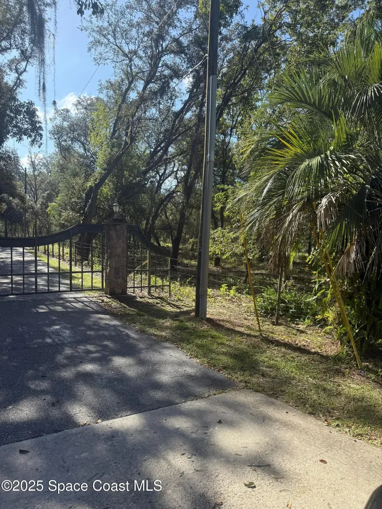 0 112 Lane Silver Springs FL 34488