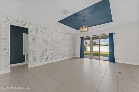 951 Hosbine Street SE Palm Bay FL 32909