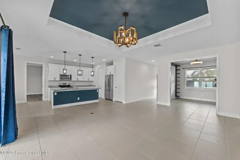 951 Hosbine Street SE Palm Bay FL 32909