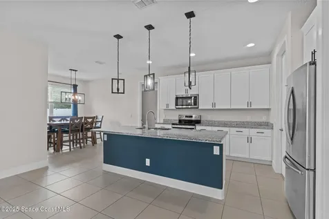 951 Hosbine Street SE Palm Bay FL 32909