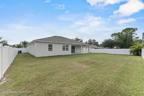 951 Hosbine Street SE Palm Bay FL 32909