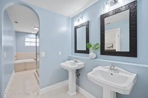 2287 Venetia Place Indialantic FL 32903