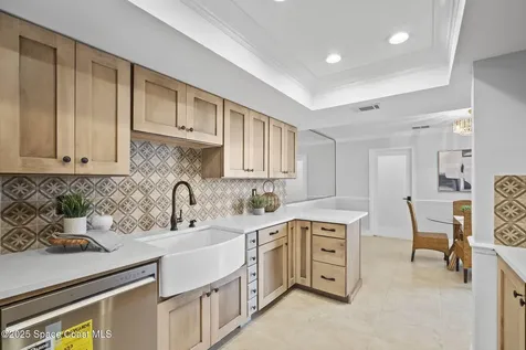 2287 Venetia Place Indialantic FL 32903