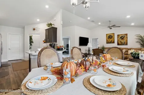 926 Sable Circle SE Palm Bay FL 32909