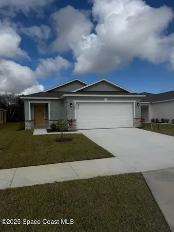 561 SW Richmond Circle Palm Bay FL 32908
