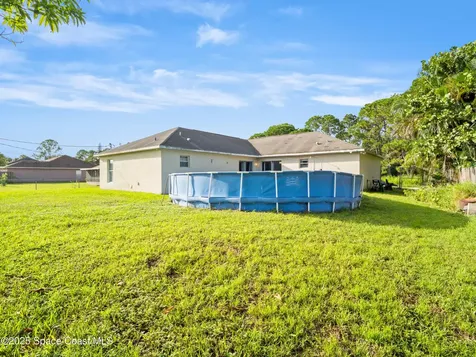 1526 Manzanita Street NW Palm Bay FL 32907