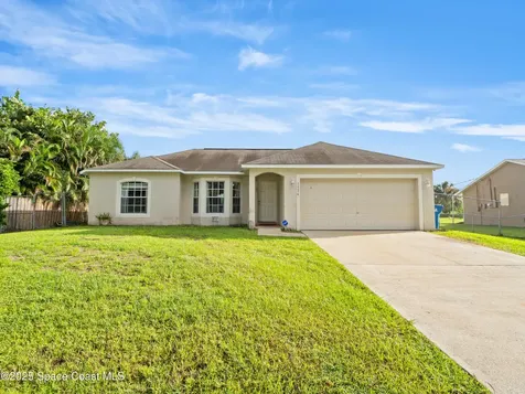 1526 Manzanita Street NW Palm Bay FL 32907