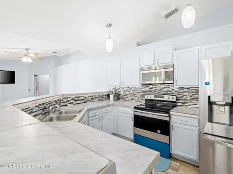 1526 Manzanita Street NW Palm Bay FL 32907