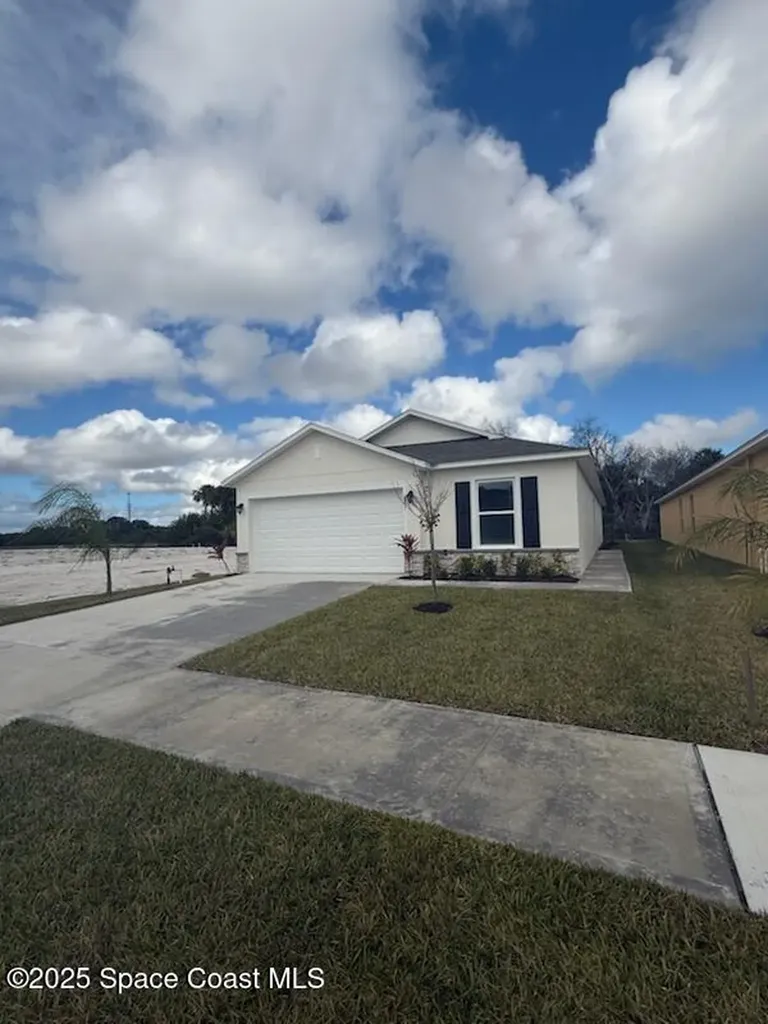 581 SW Richmond Circle Palm Bay FL 32908