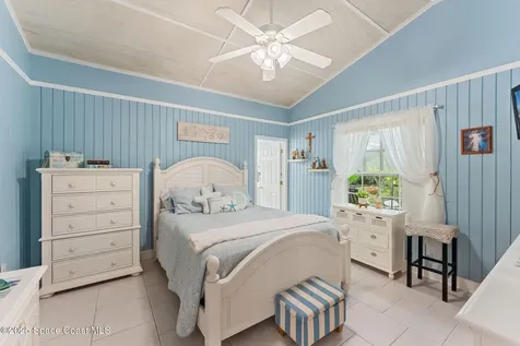 944 South Fork Circle Melbourne FL 32901
