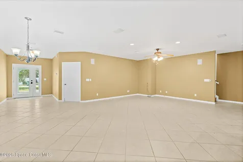 156 Wilson Avenue Cocoa Beach FL 32931