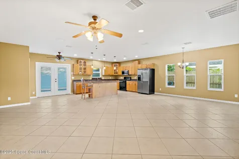 156 Wilson Avenue Cocoa Beach FL 32931