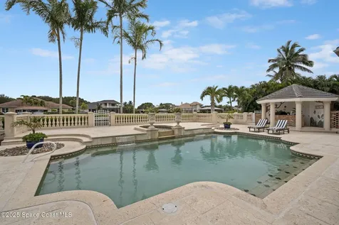 142 Lansing Island Drive Indian Harbour Beach FL 32937