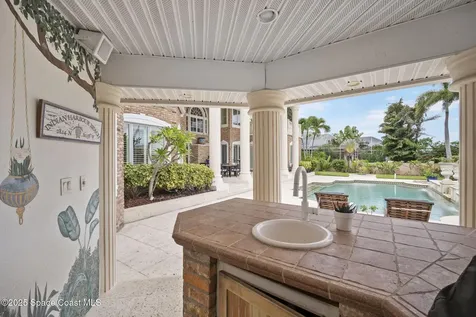 142 Lansing Island Drive Indian Harbour Beach FL 32937