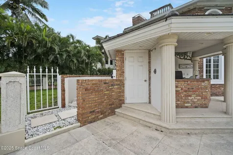142 Lansing Island Drive Indian Harbour Beach FL 32937