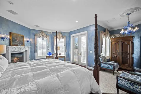 142 Lansing Island Drive Indian Harbour Beach FL 32937