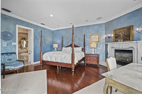 142 Lansing Island Drive Indian Harbour Beach FL 32937