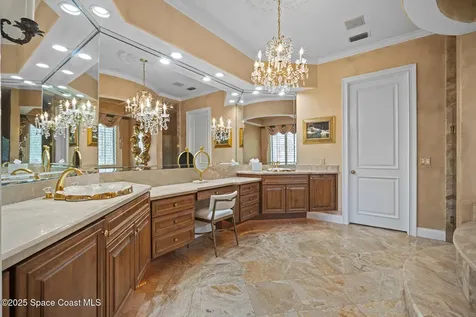142 Lansing Island Drive Indian Harbour Beach FL 32937