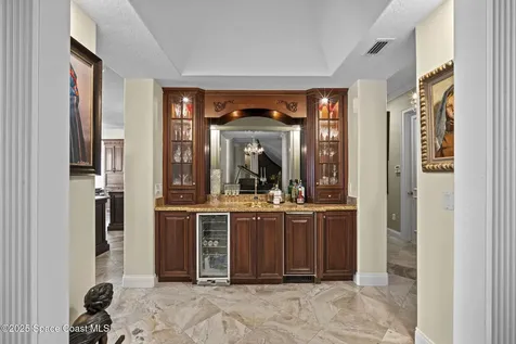 142 Lansing Island Drive Indian Harbour Beach FL 32937