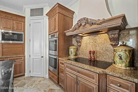 142 Lansing Island Drive Indian Harbour Beach FL 32937