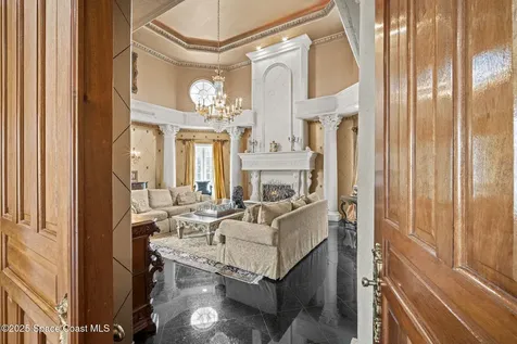142 Lansing Island Drive Indian Harbour Beach FL 32937