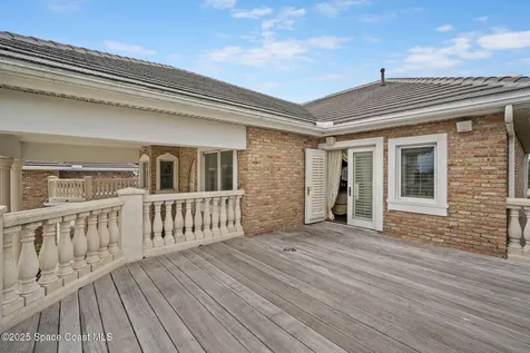 142 Lansing Island Drive Indian Harbour Beach FL 32937