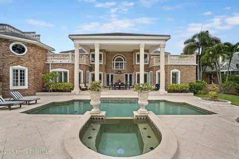 142 Lansing Island Drive Indian Harbour Beach FL 32937