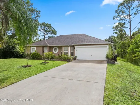 2724 Tolman Avenue SE Palm Bay FL 32909