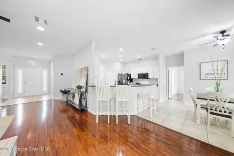 459 Calamondin Avenue NW Palm Bay FL 32907
