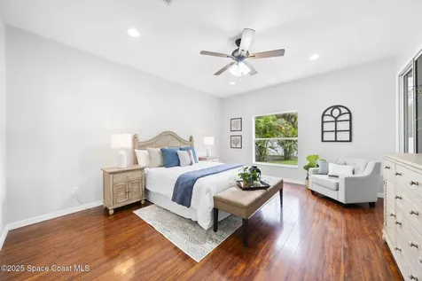 459 Calamondin Avenue NW Palm Bay FL 32907