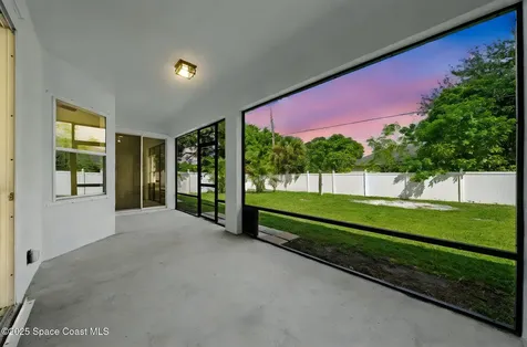 459 Calamondin Avenue NW Palm Bay FL 32907