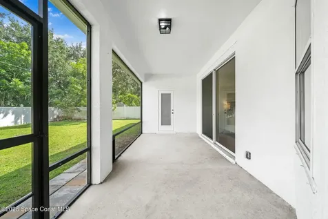 459 Calamondin Avenue NW Palm Bay FL 32907