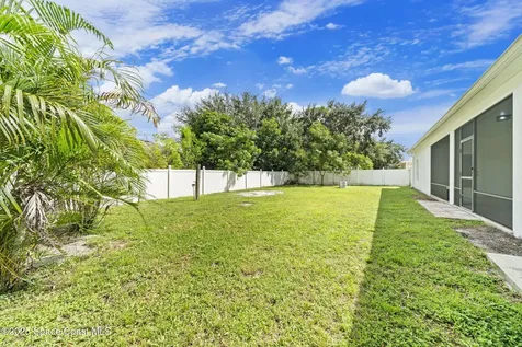 459 Calamondin Avenue NW Palm Bay FL 32907