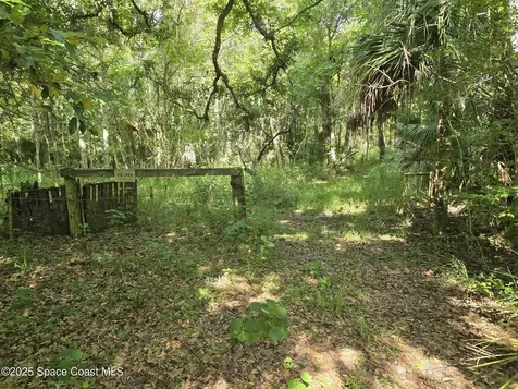 4600 N Beacon Light Road N Edgewater FL 32141