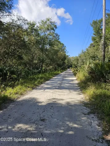 4600 N Beacon Light Road N Edgewater FL 32141
