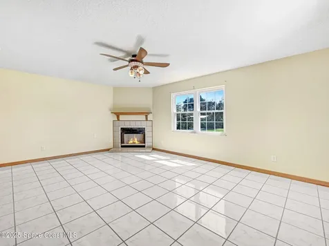6570 Whispering Pines Lane Grant FL 32949
