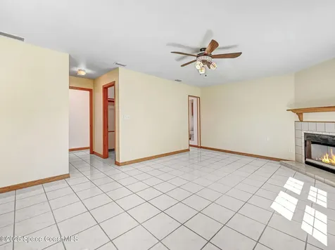 6570 Whispering Pines Lane Grant FL 32949